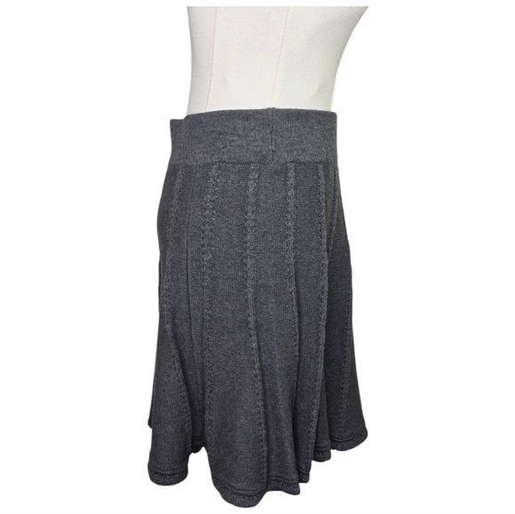 Cabi Gray Knit Flared A-Line Skirt Small | Scallop Hem Cotton Sweater Skirt - Picture 3 of 9